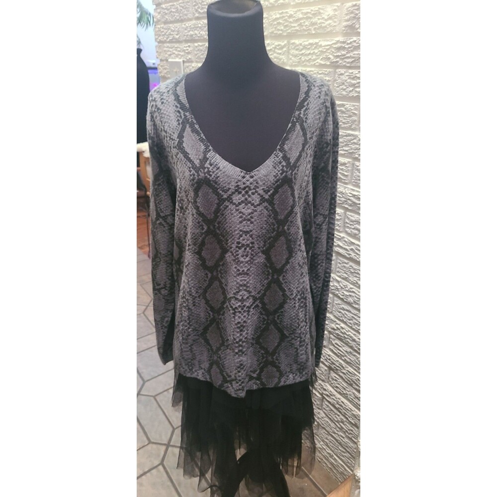Josephine Chaus Gray Snakeskin Print V Neck Sweater Acrylic Size XXL Soft